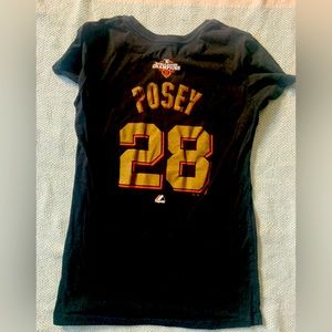 #28 posey Giants women’s t